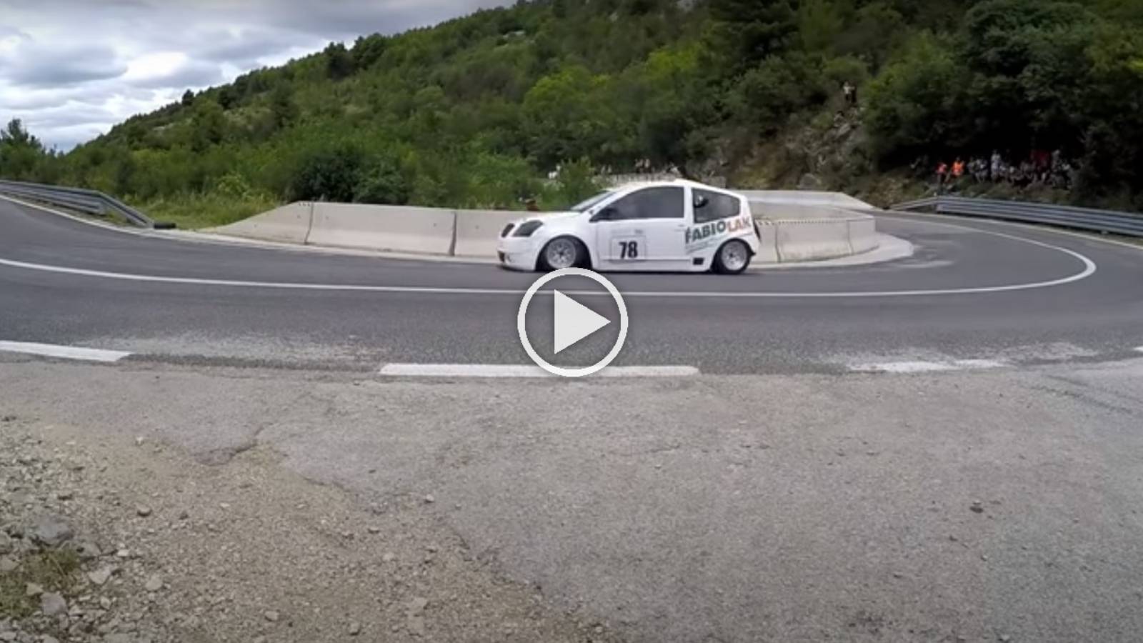 C2 τρομοκρατεί με μοτέρ GSX-R και διαστημικο ήχο [video]